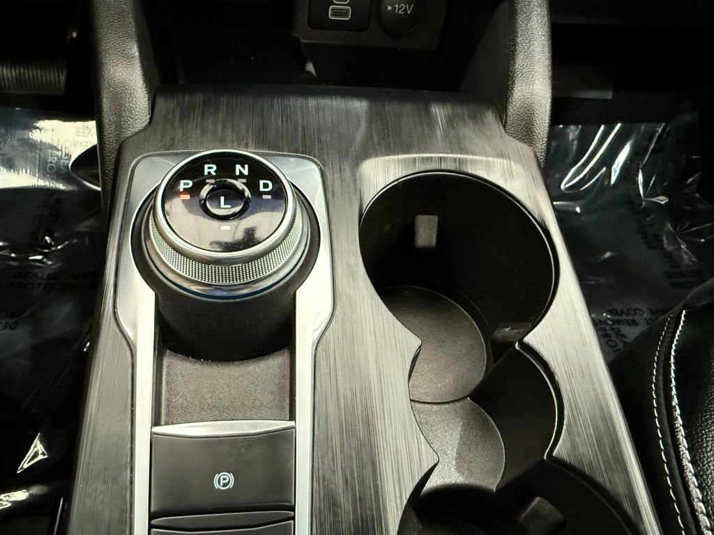 New 2024 Ford Escape SE w/ PHEV Premium Package image 40