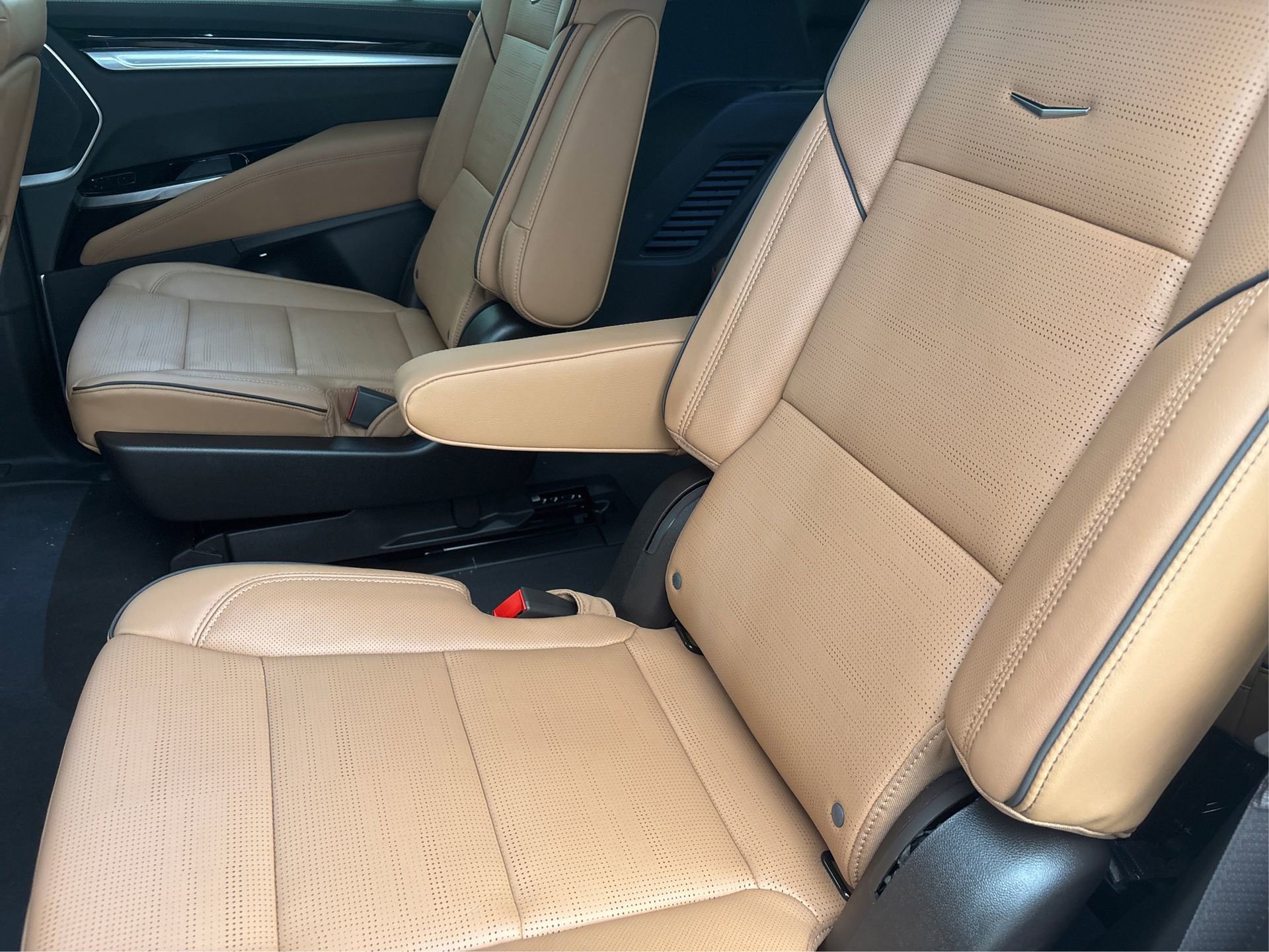 New 2025 Cadillac Escalade Premium Luxury image 10