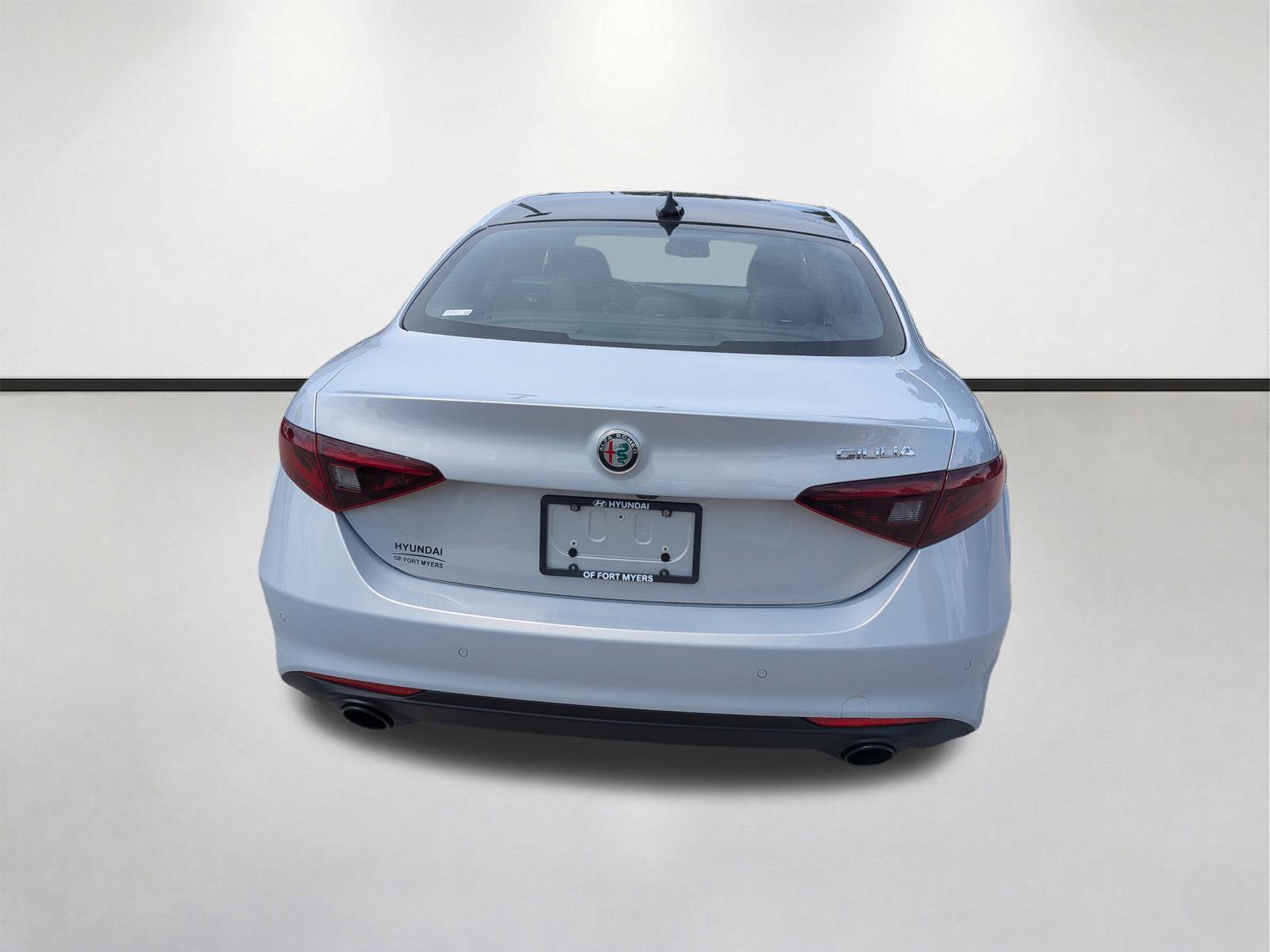 Used 2023 Alfa Romeo Giulia Sprint RWD image 5