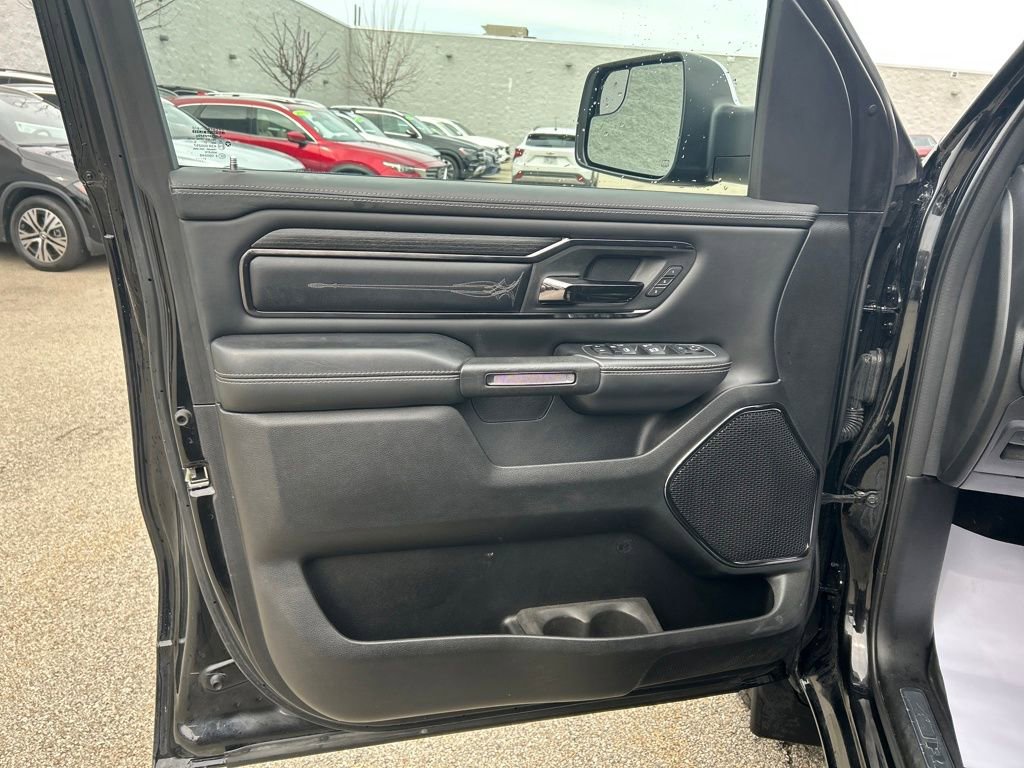 Used 2022 RAM 1500 Limited AWD/4WD image 11