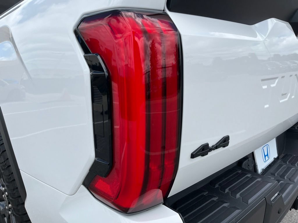 Used 2024 Toyota Tundra SR5 AWD/4WD image 7