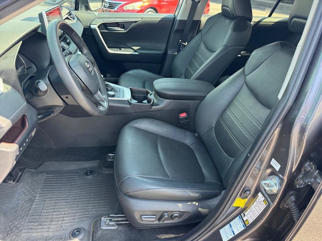 Used 2021 Toyota RAV4 Limited AWD/4WD image 13