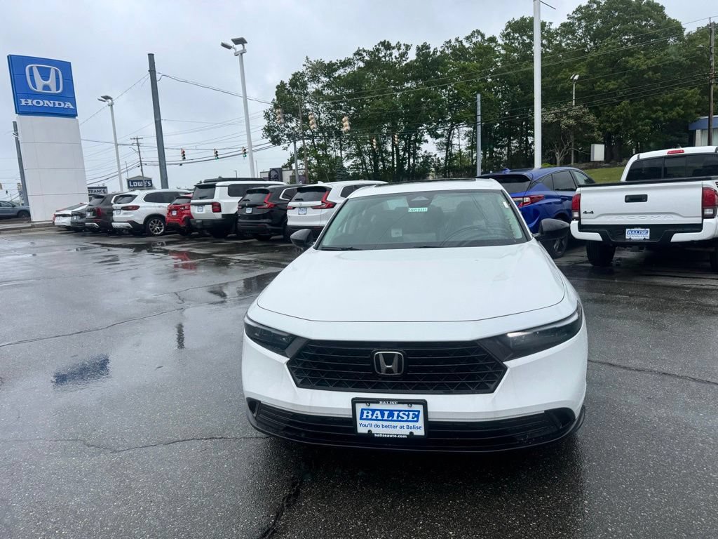 New 2025 Honda Accord SE image 3