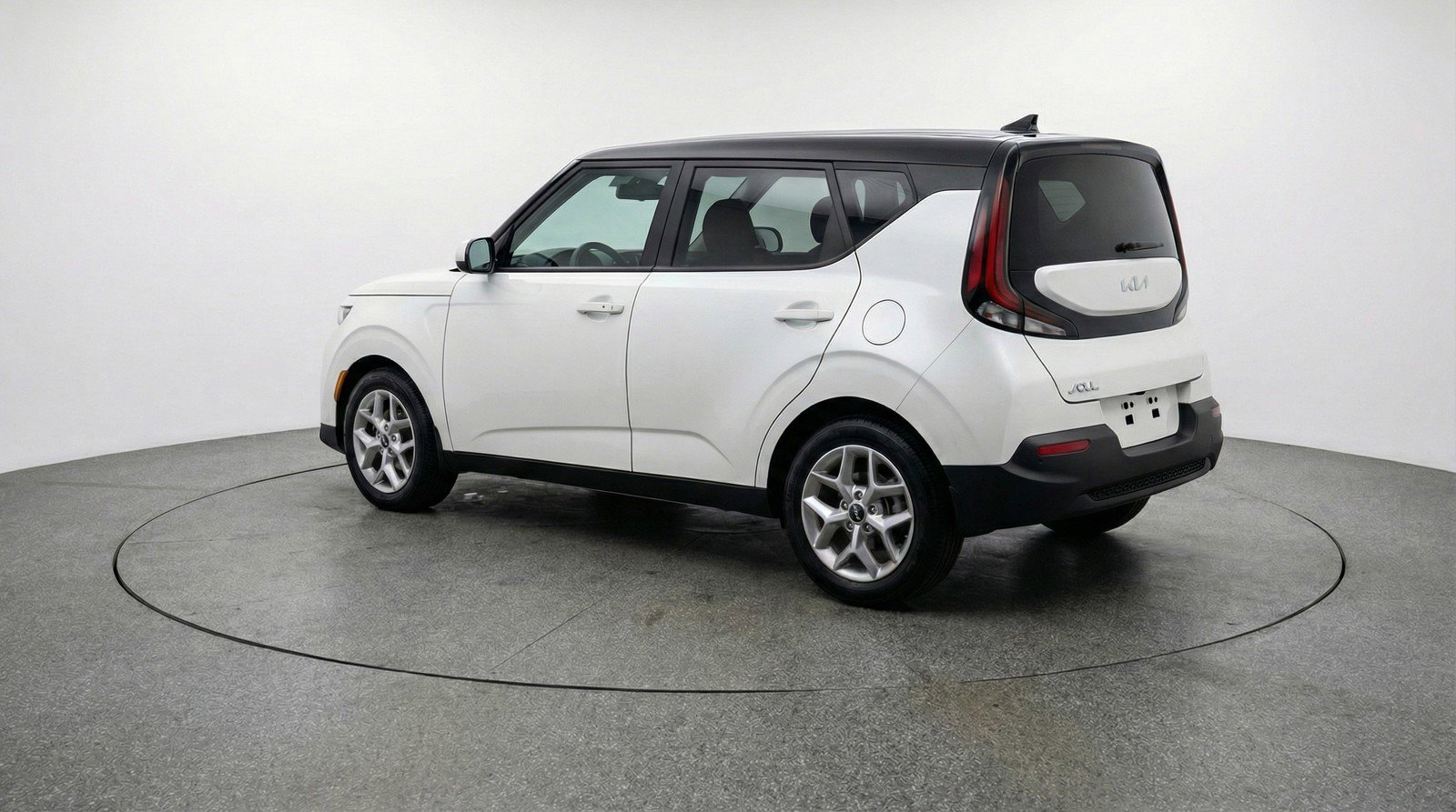 Used 2025 Kia Soul LX w/ LX Technology Package image 6