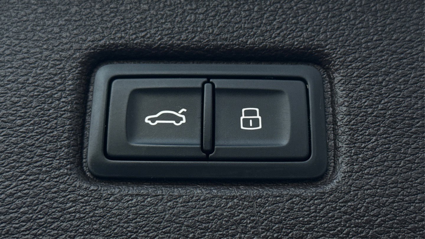 Used 2019 Audi Q7 3.0T Premium w/ Cold Weather Package image 38