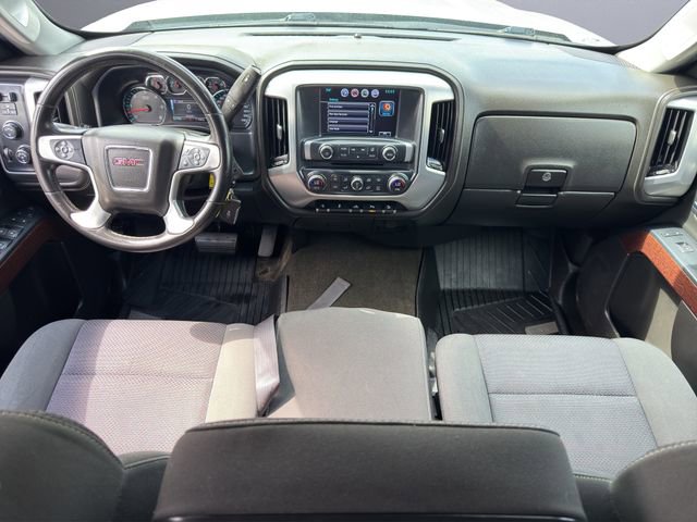 Used 2017 GMC Sierra 2500 SLE w/ HD SLE Preferred Plus Package AWD/4WD image 18