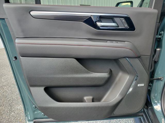 Used 2026 Chevrolet Suburban RST w/ Comfort Package RWD image 12