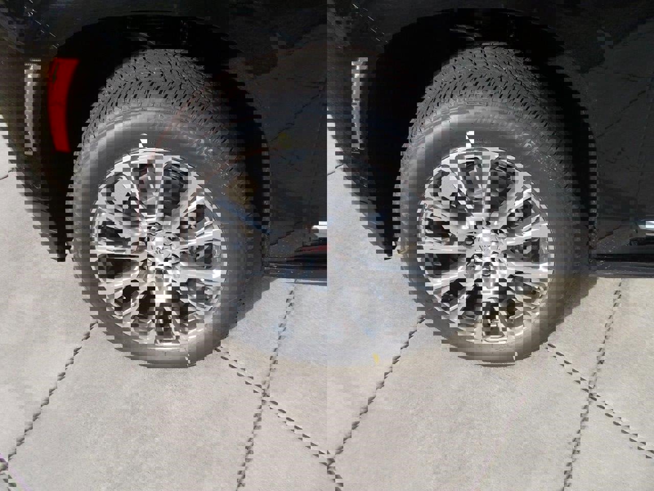 New 2026 GMC Yukon Denali w/ Denali Reserve Package image 9