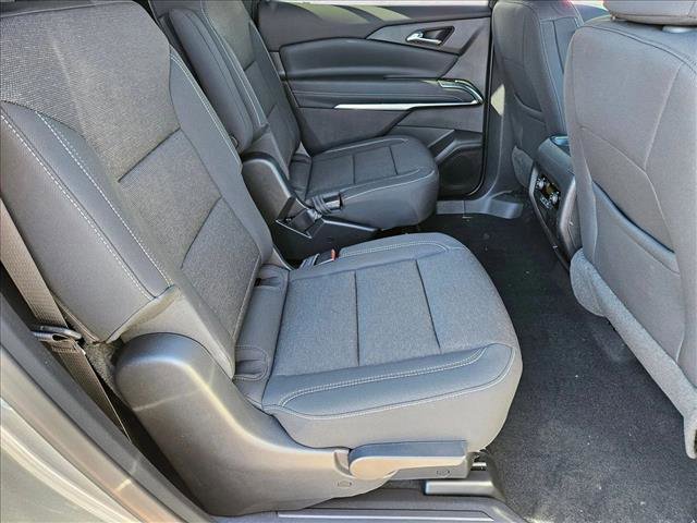 New 2026 Chevrolet Traverse LT image 16
