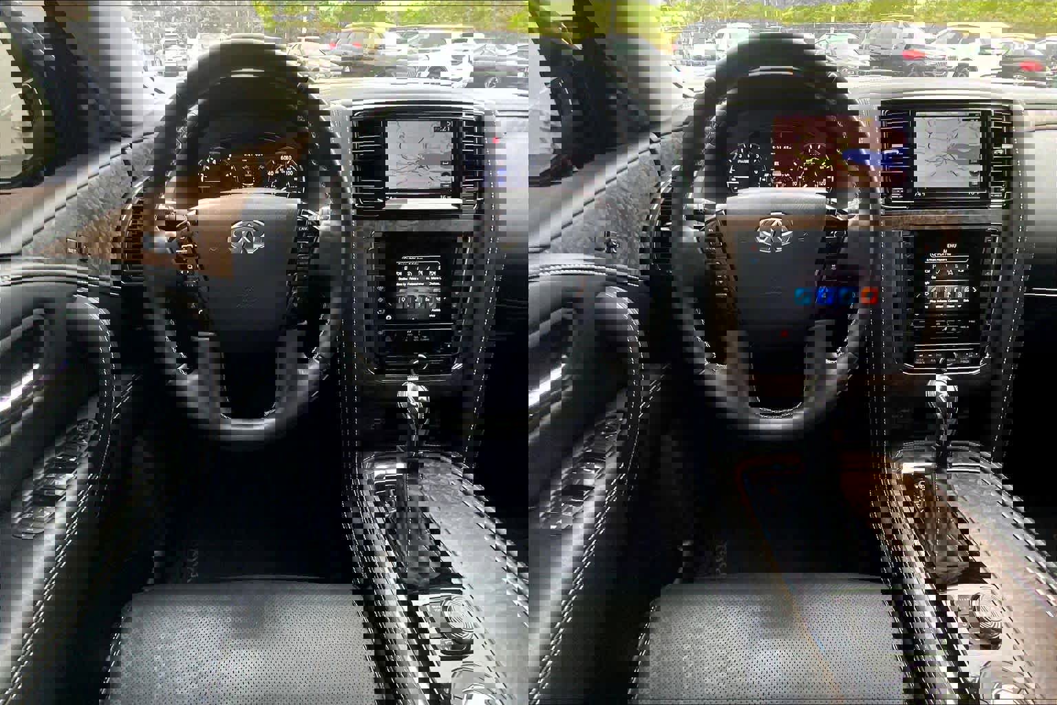 Used 2021 INFINITI QX80 Premium Select w/ All-Season Package image 5