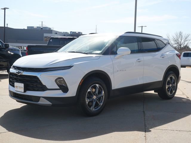 Used 2024 Chevrolet Blazer LT w/ Convenience Package image 3