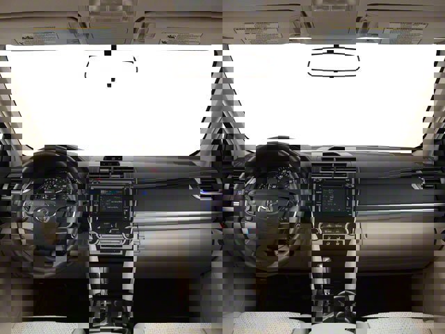 Used 2012 Toyota Camry LE image 7