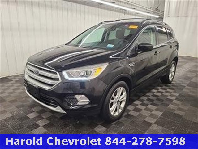 Used 2017 Ford Escape SE w/ Equipment Group 201A image 1