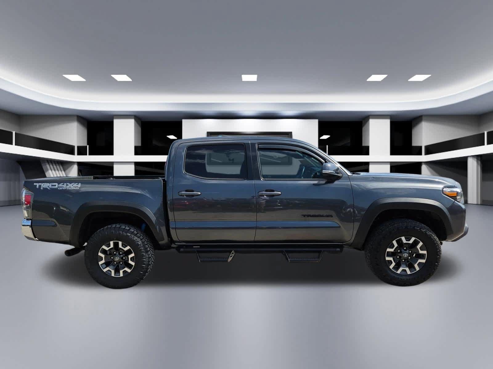 Used 2021 Toyota Tacoma TRD Off-Road AWD/4WD image 7