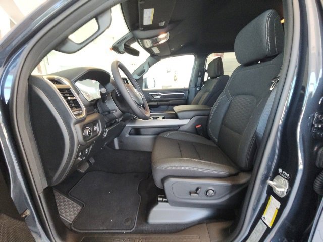 New 2026 RAM 1500 4x4 Crew Cab image 39