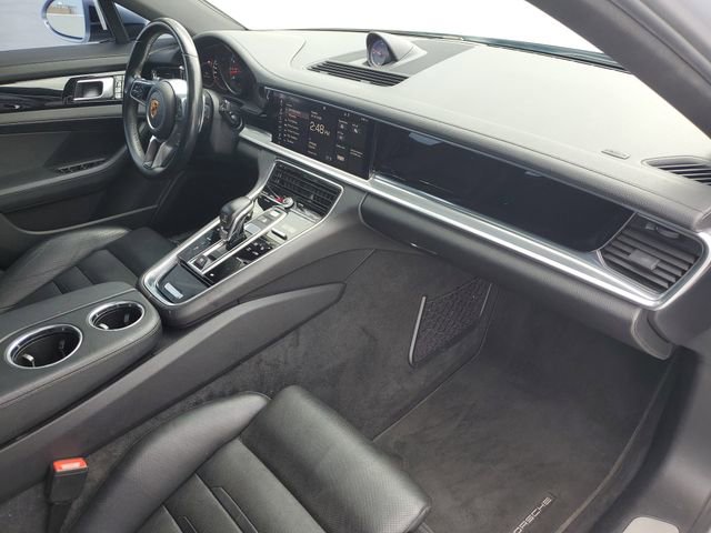 Used 2018 Porsche Panamera image 23