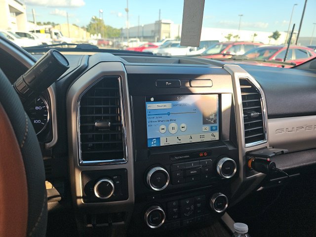 Used 2018 Ford F250 Lariat w/ Chrome Package RWD image 11
