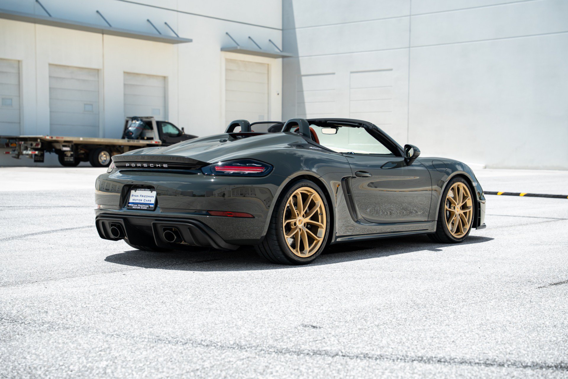 Used 2023 Porsche 718 Boxster Spyder RWD image 3