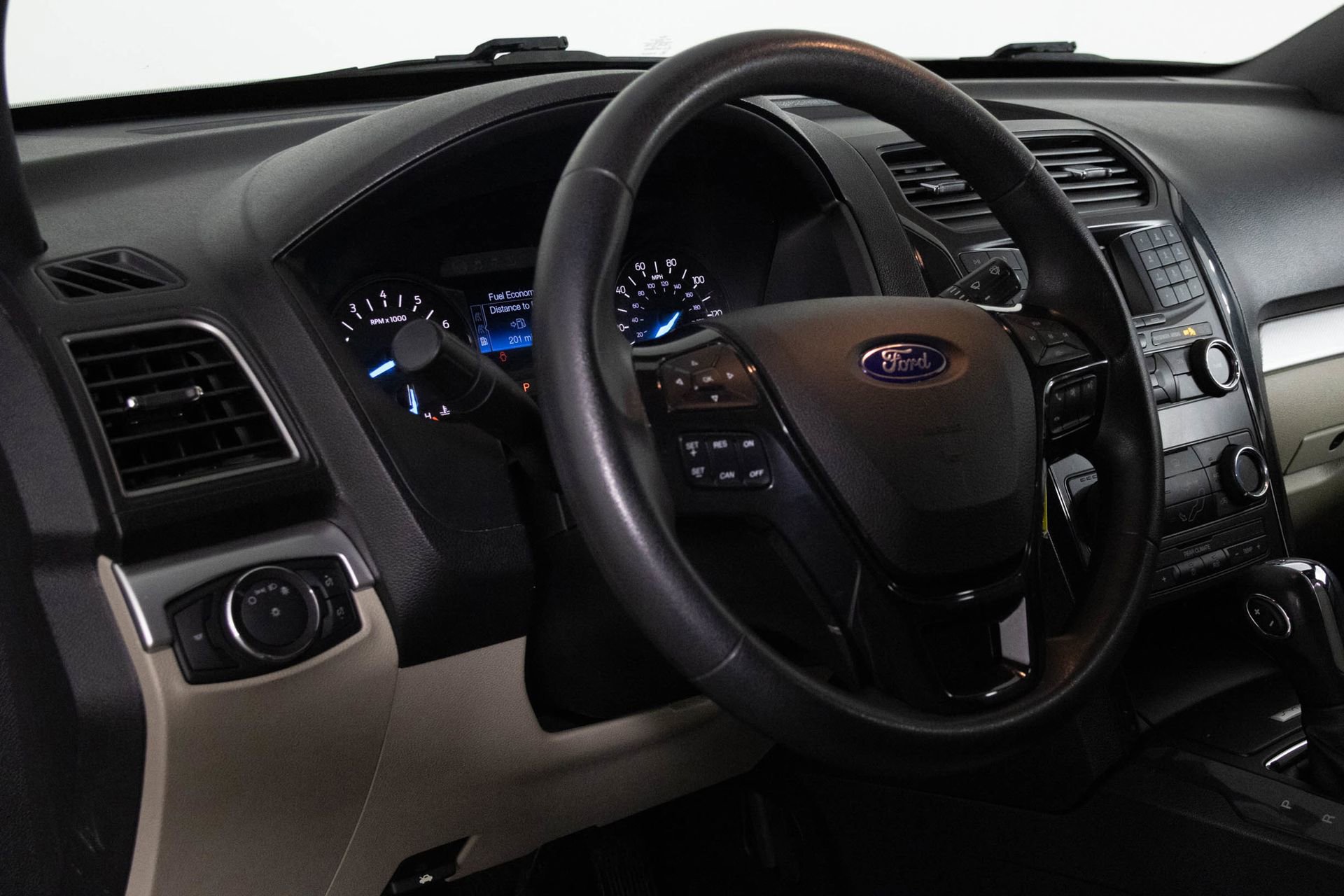 Used 2018 Ford Explorer Base image 33