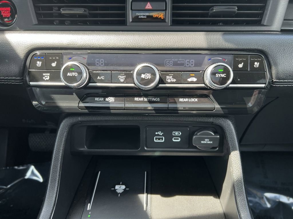 Used 2025 Honda Pilot Elite image 29