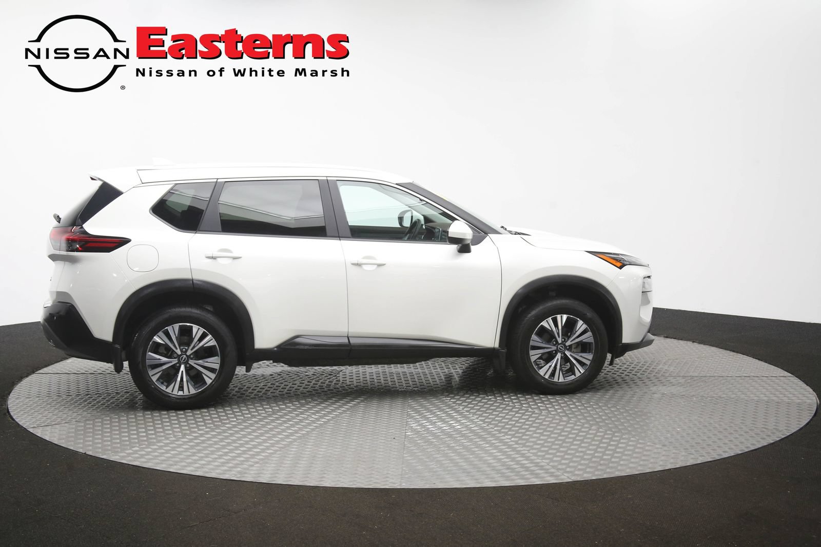 Used 2023 Nissan Rogue SV AWD/4WD image 45