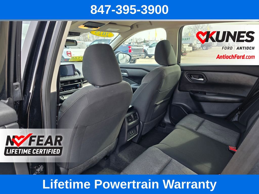 Used 2025 Nissan Rogue SV image 21