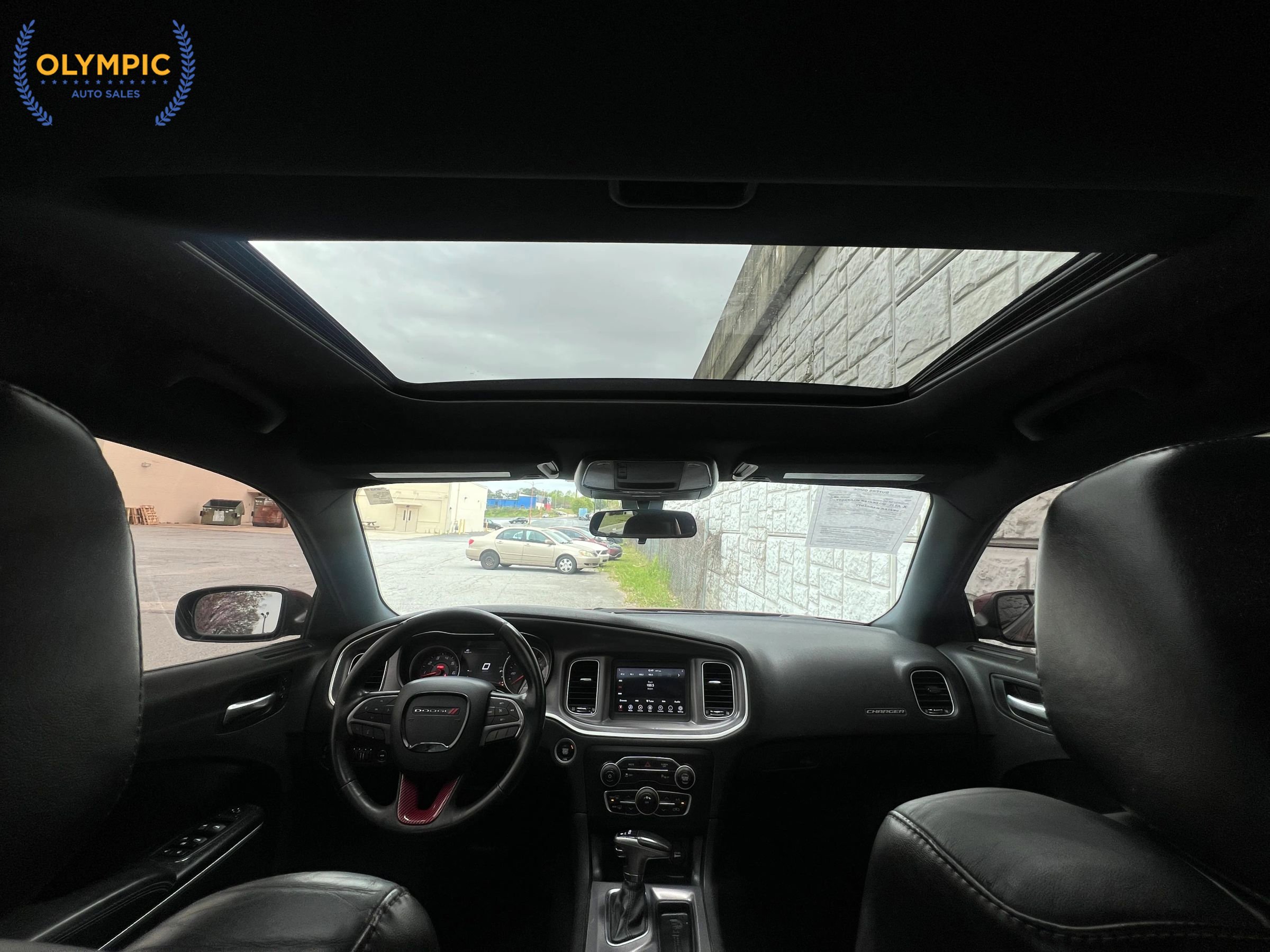 Used 2019 Dodge Charger SXT w/ Leather Interior Group image 38