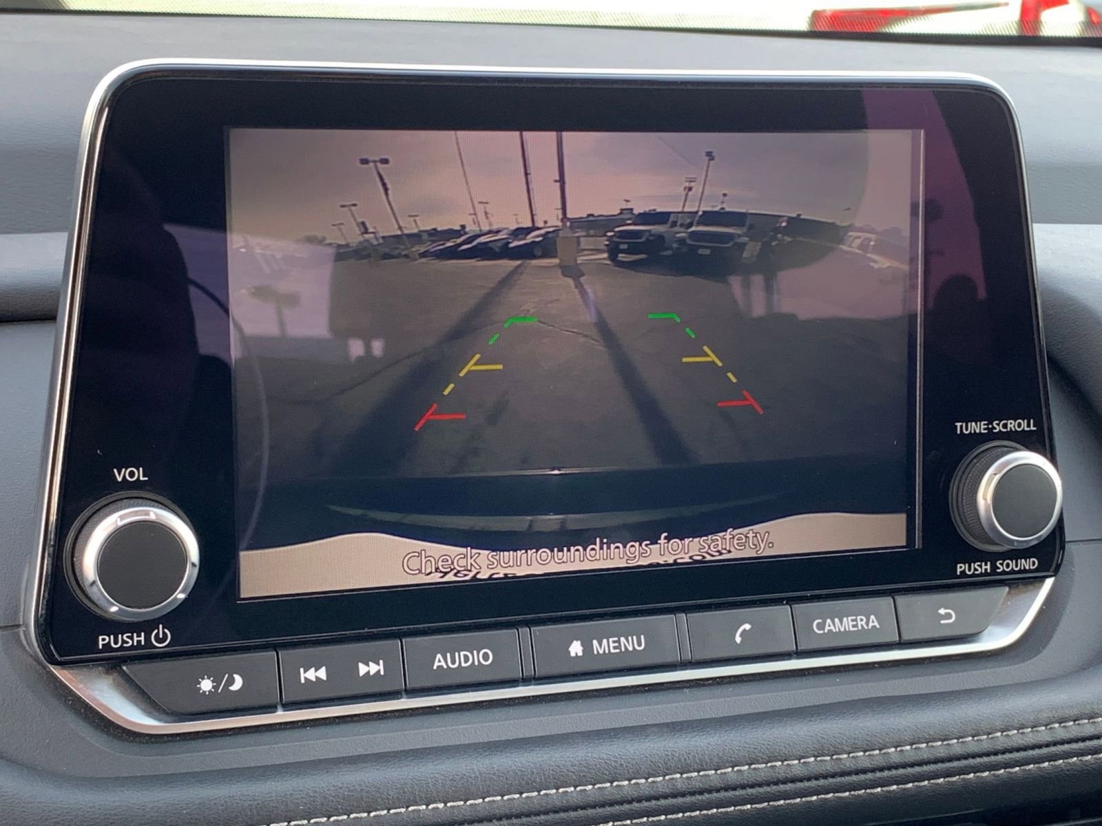 Used 2025 Nissan Rogue SV image 25