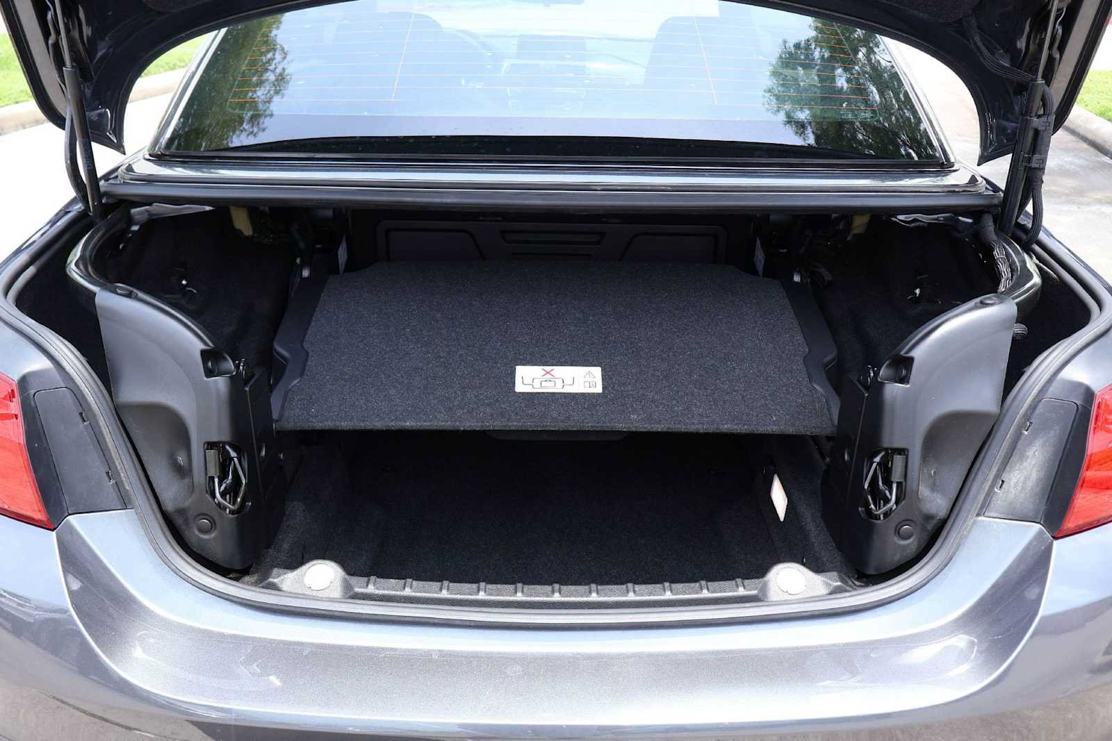 Used 2016 BMW M4 Convertible RWD image 18