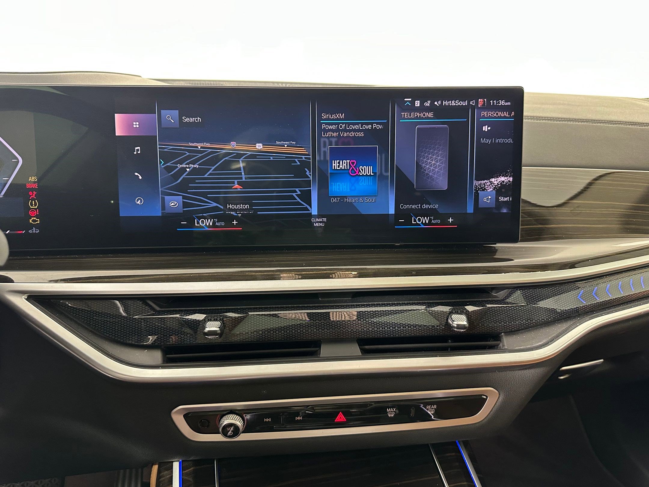 Used 2023 BMW X7 xDrive40i w/ Premium Package image 42