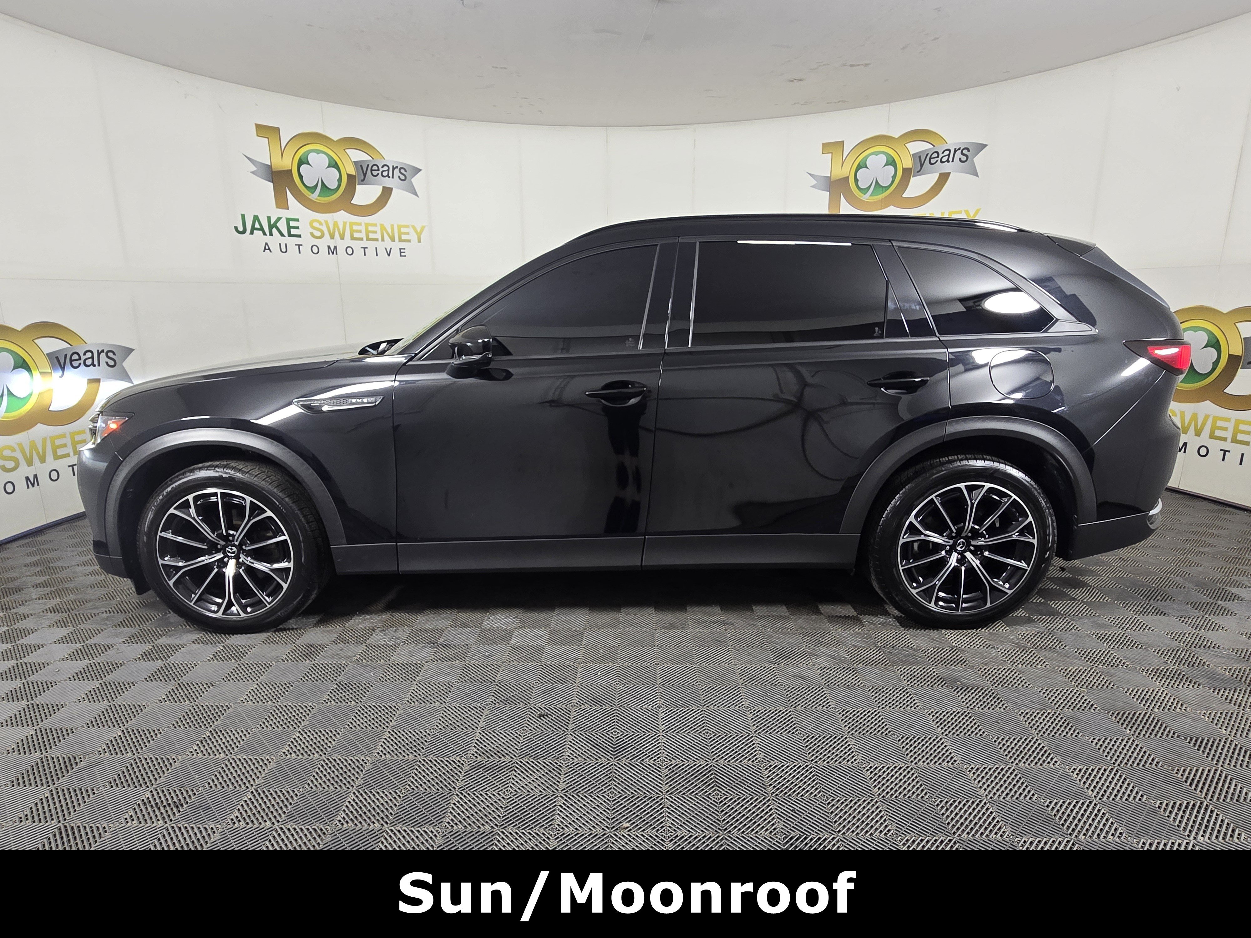 Used 2025 MAZDA CX-70 Plug-In Hybrid w/ Premium Plus AWD/4WD image 4