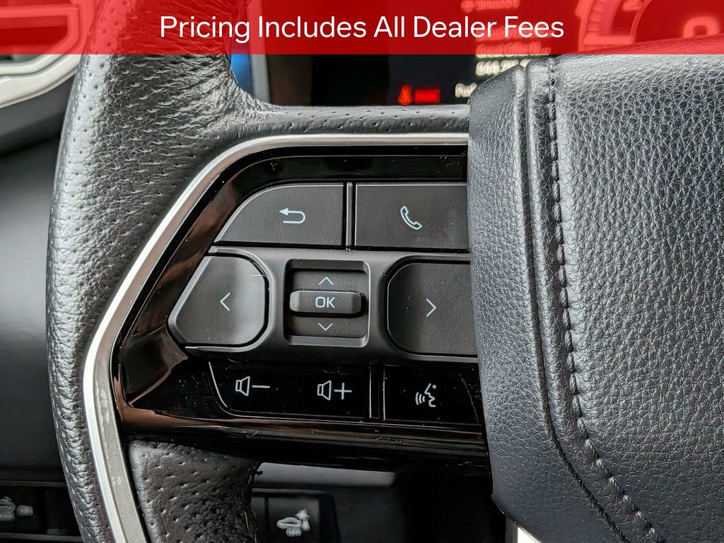 Used 2023 Toyota Tundra Platinum AWD/4WD image 27