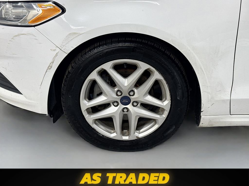 Used 2016 Ford Fusion SE image 29