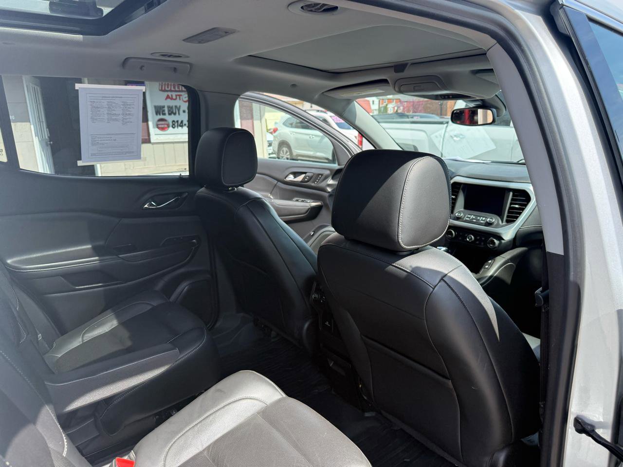 Used 2017 GMC Acadia SLT AWD/4WD image 47