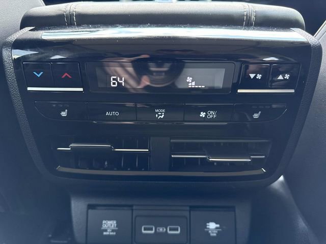 Used 2024 Acura MDX SH-AWD w/ Advance Package image 18