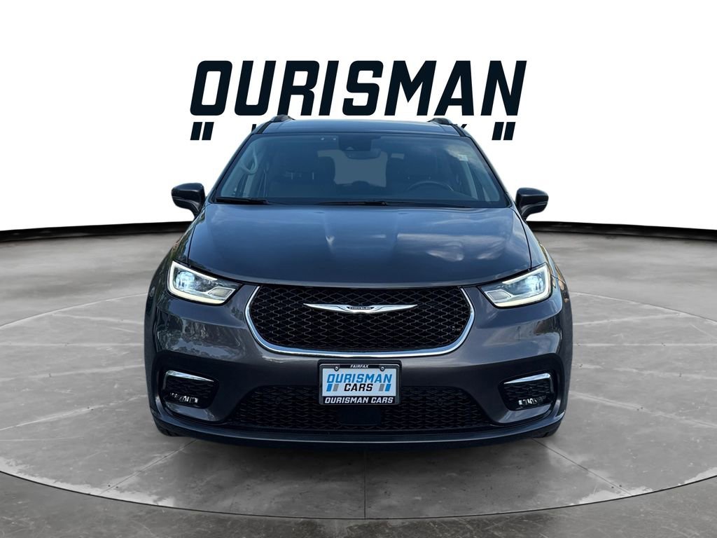 Used 2021 Chrysler Pacifica Touring-L w/ Premium & Safety Sphere Group image 8