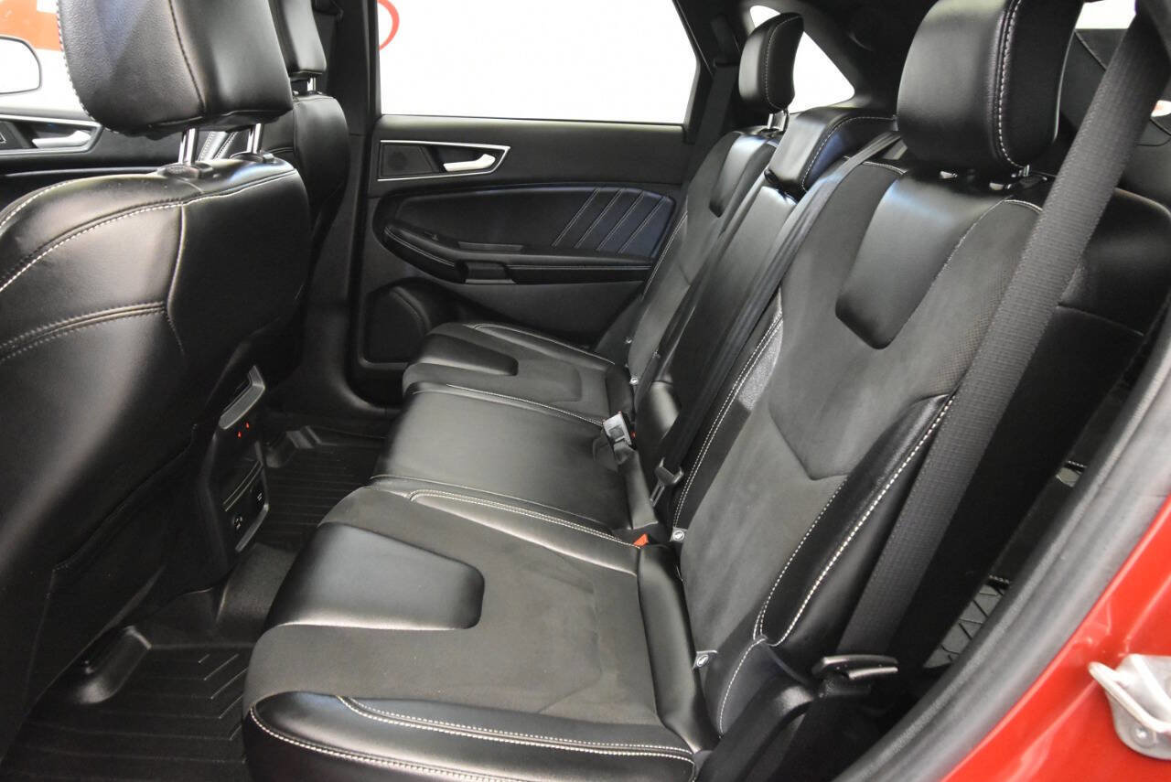 Used 2021 Ford Edge ST w/ Equipment Group 401A image 14