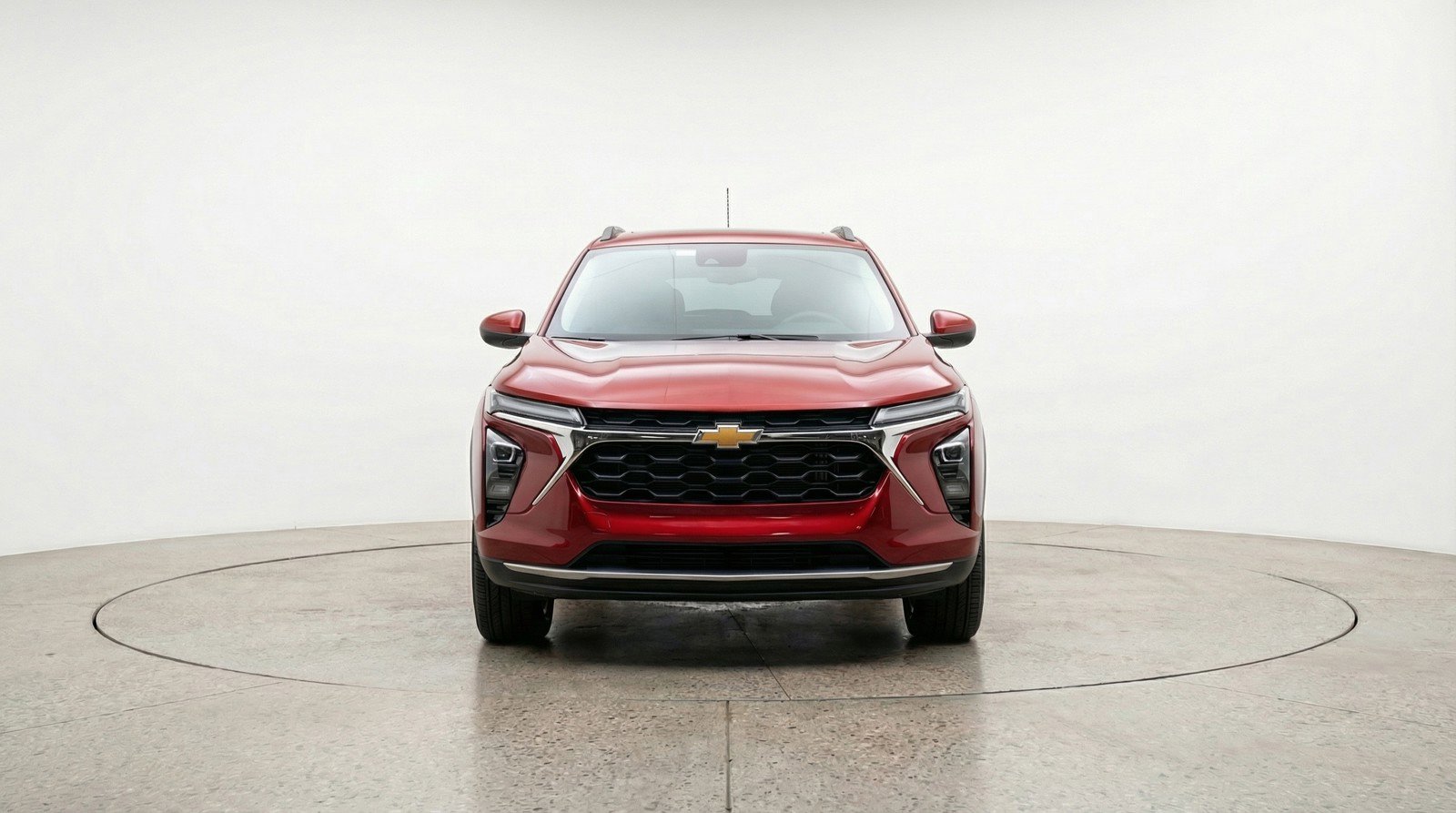 Used 2025 Chevrolet Trax LT image 2