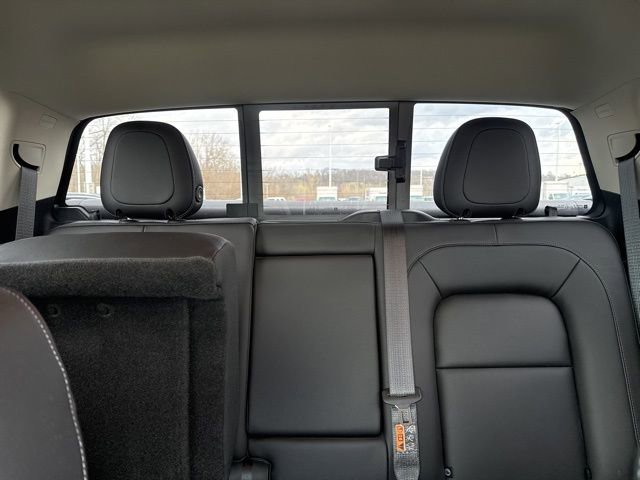 Used 2018 GMC Canyon SLT w/ Driver Alert Package image 17