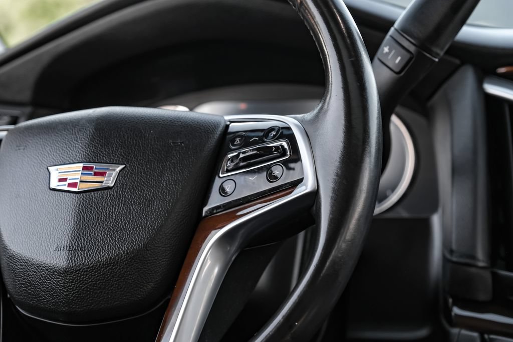 Used 2018 Cadillac Escalade Luxury RWD image 17