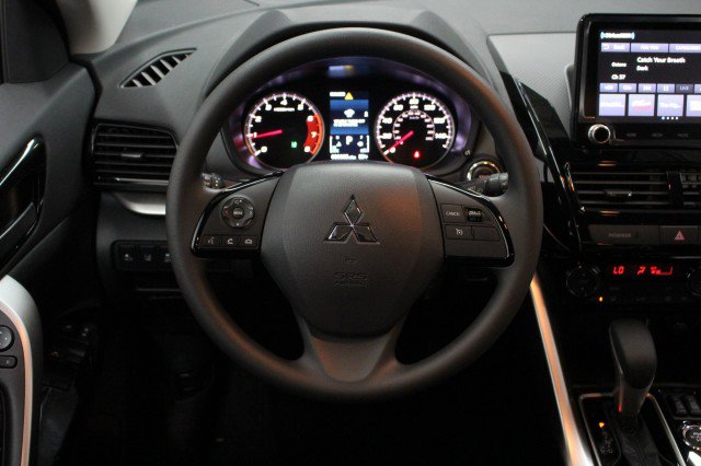 New 2026 Mitsubishi Eclipse Cross LE AWD/4WD image 21