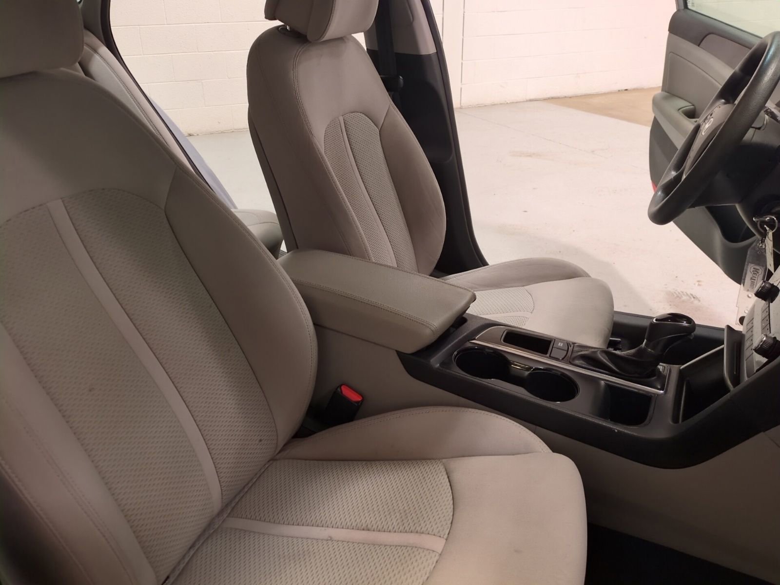 Used 2017 Hyundai Sonata Sport w/ Cargo Package image 11