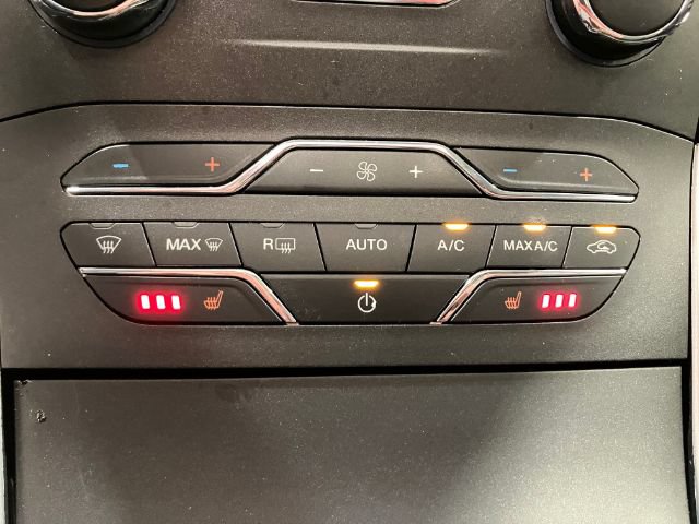 Used 2016 Ford Edge SEL w/ Equipment Group 201A AWD/4WD image 59
