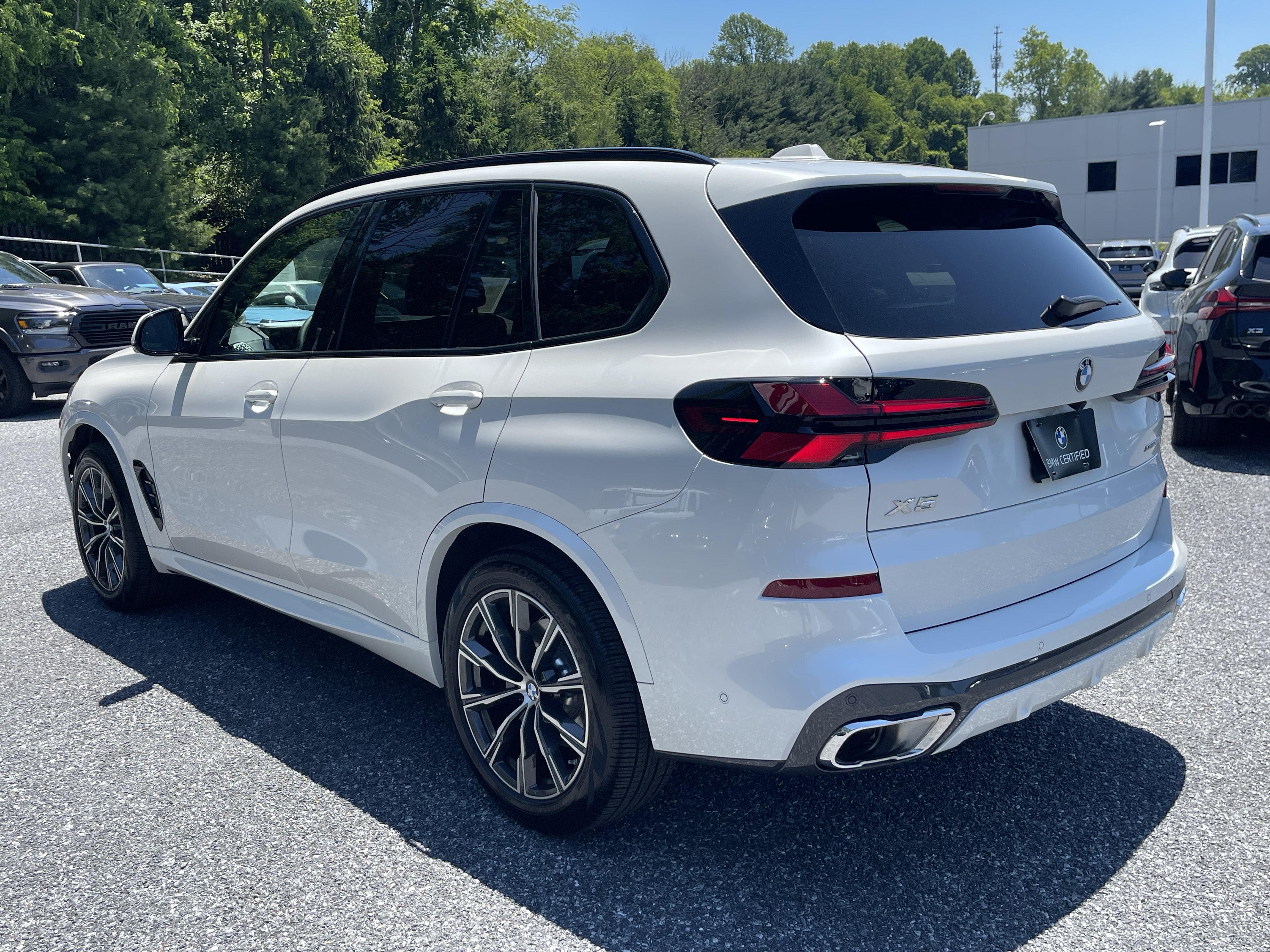 Used 2026 BMW X5 xDrive40i AWD/4WD image 6