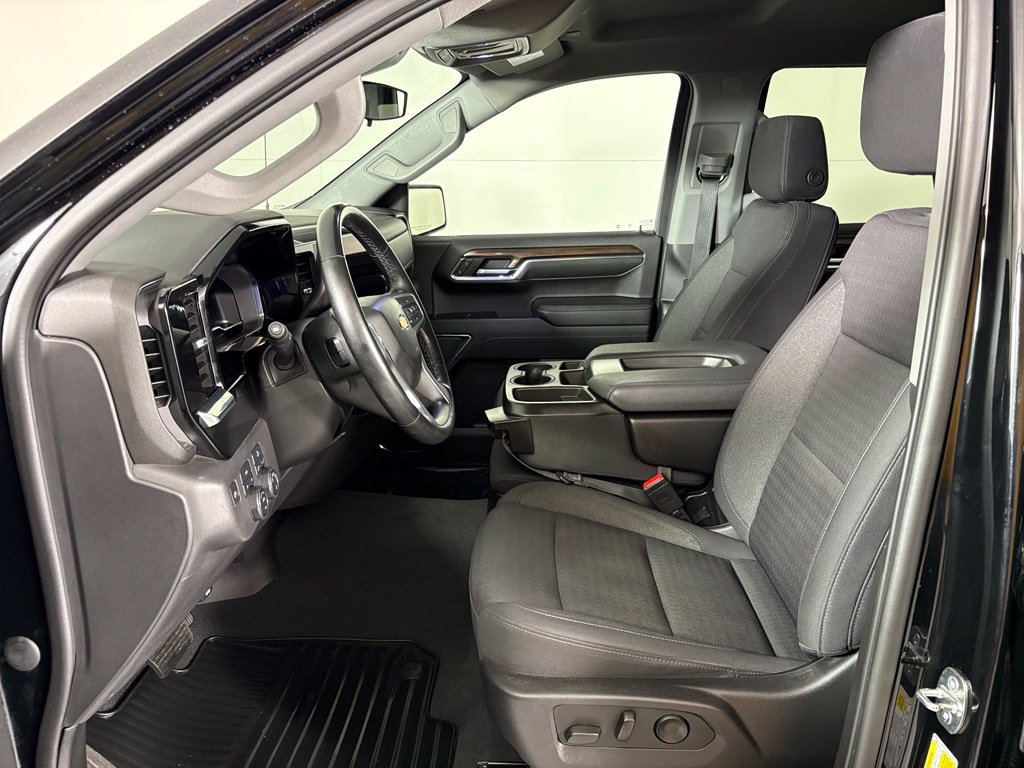Certified 2023 Chevrolet Silverado 1500 LT AWD/4WD image 18