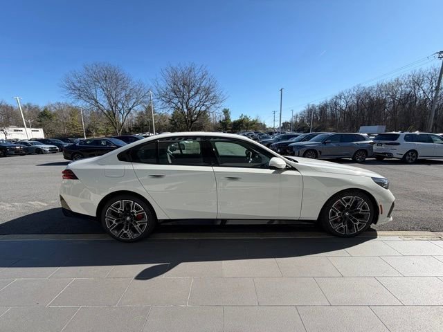 New 2026 BMW i5 eDrive40 w/ M Sport Package image 6