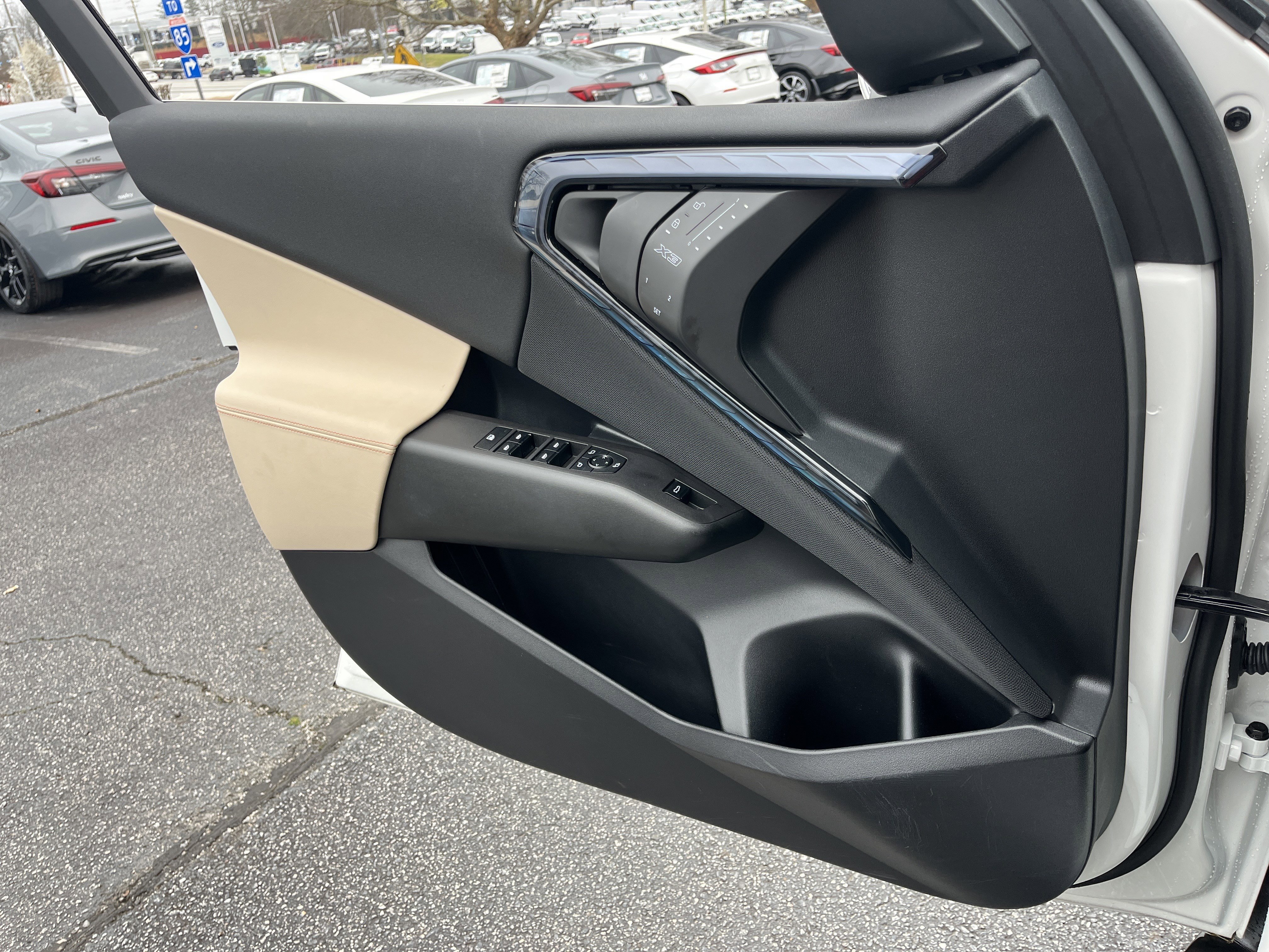 Used 2025 BMW X3 xDrive30i image 14