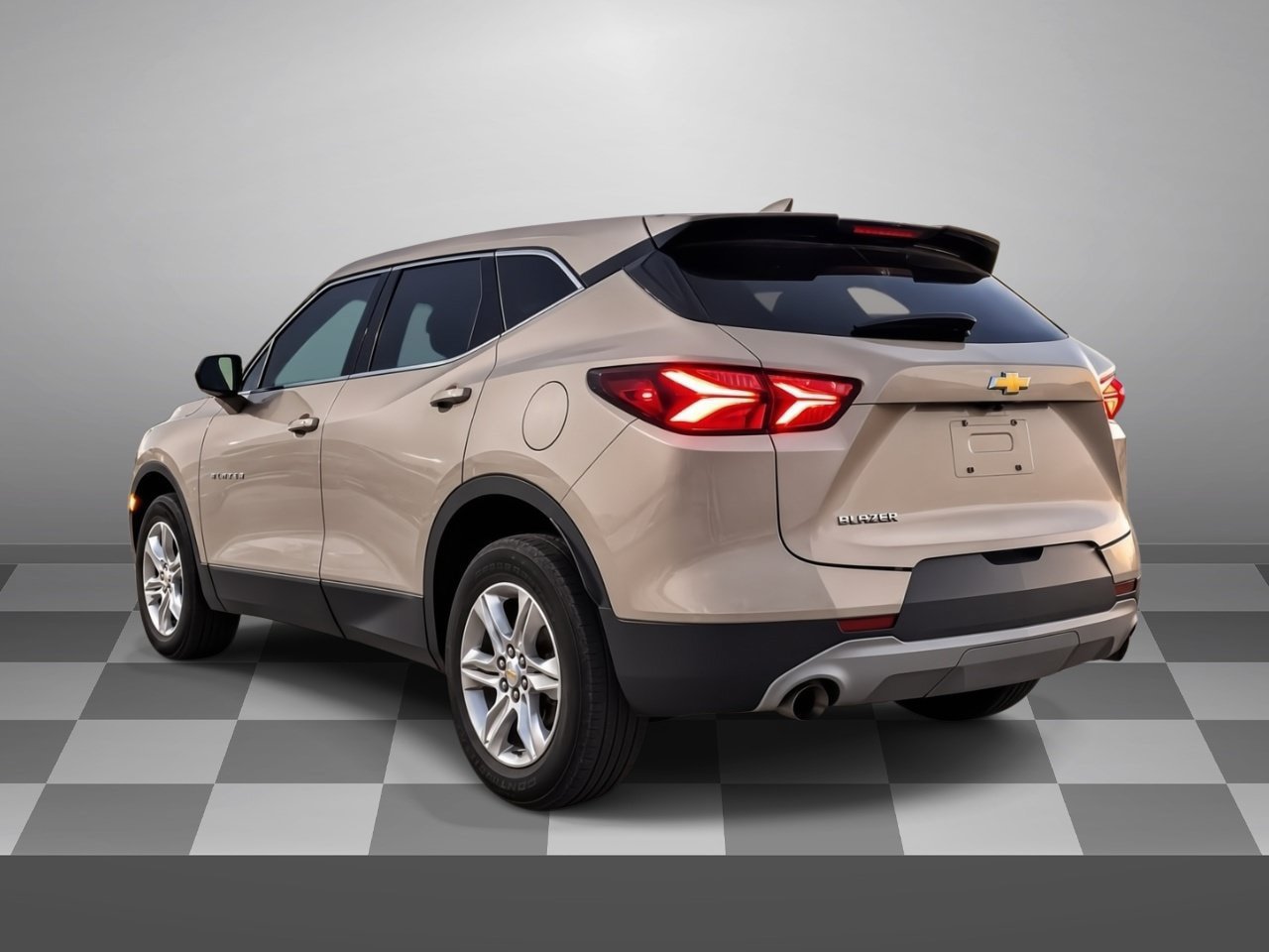 Used 2021 Chevrolet Blazer LT FWD image 4
