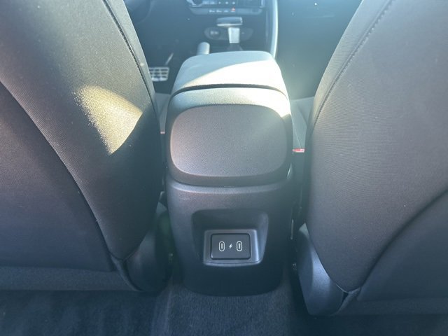 Used 2025 Hyundai Elantra Sport image 23