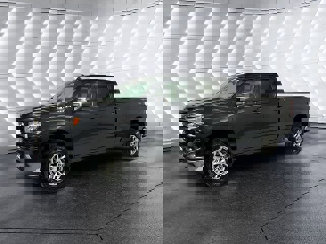 Used 2023 Chevrolet Silverado 1500 LT image 3